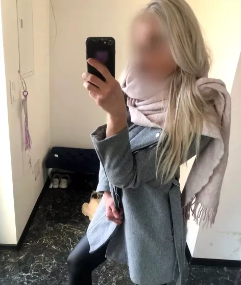 Annalena, 24