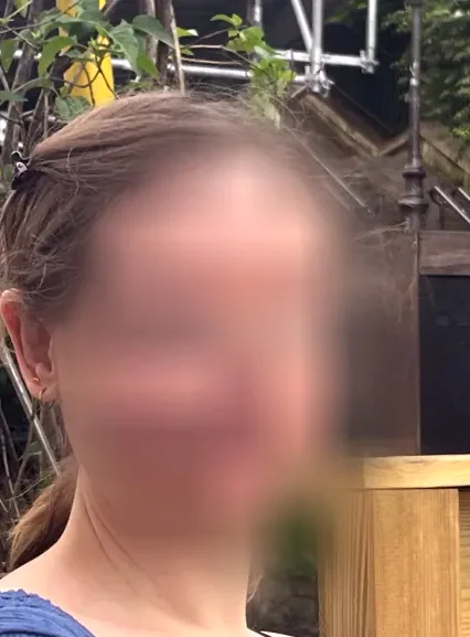 Pauline, 34